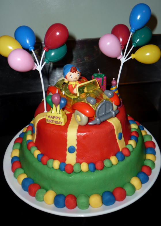 Tuto-gateau-anniversaire-oui-oui-08