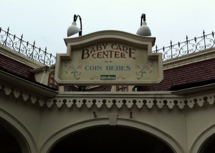 LDdA_Disneyland-Paris_Baby-care-center