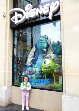 LDdA_Monstres_Academy-boutique-Dysney