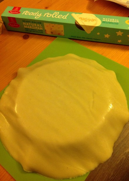 LDdA_tutoriel-gateau-anniversaire-barbapapa-30