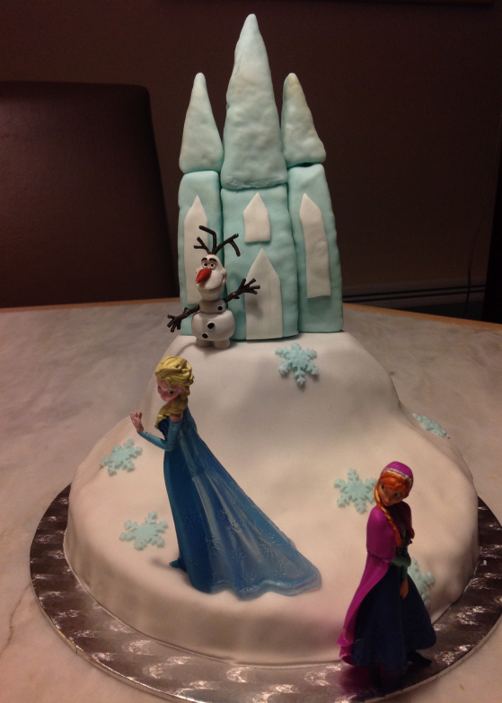 LDdA_TUTO_Anniversaire_Gateau_Frozen-reine-des-neiges-Disney-10