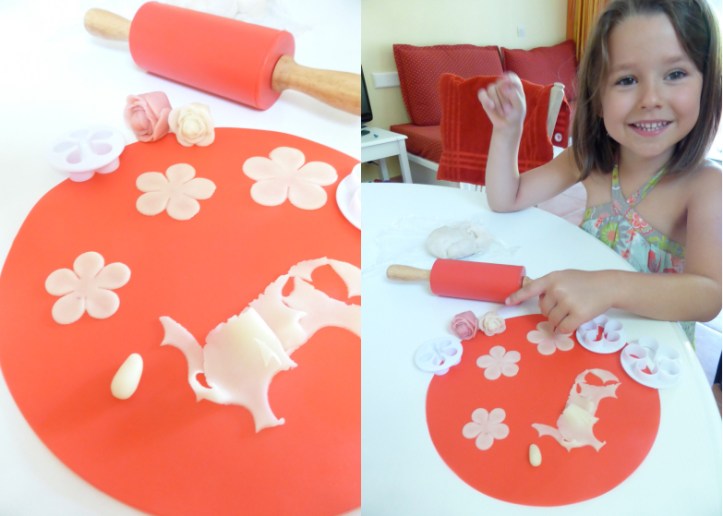 LDdA_Atelier-pate-amande-fleurs-roses-02