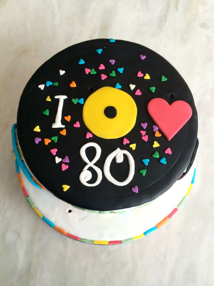 LDdA_Tutoriel_Gateau_anniversaire_annees_80_sucre_coeur